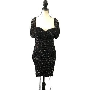 ▪️Black & Flowers Bodycon Mini Dress with Puff Sleeves New▪️